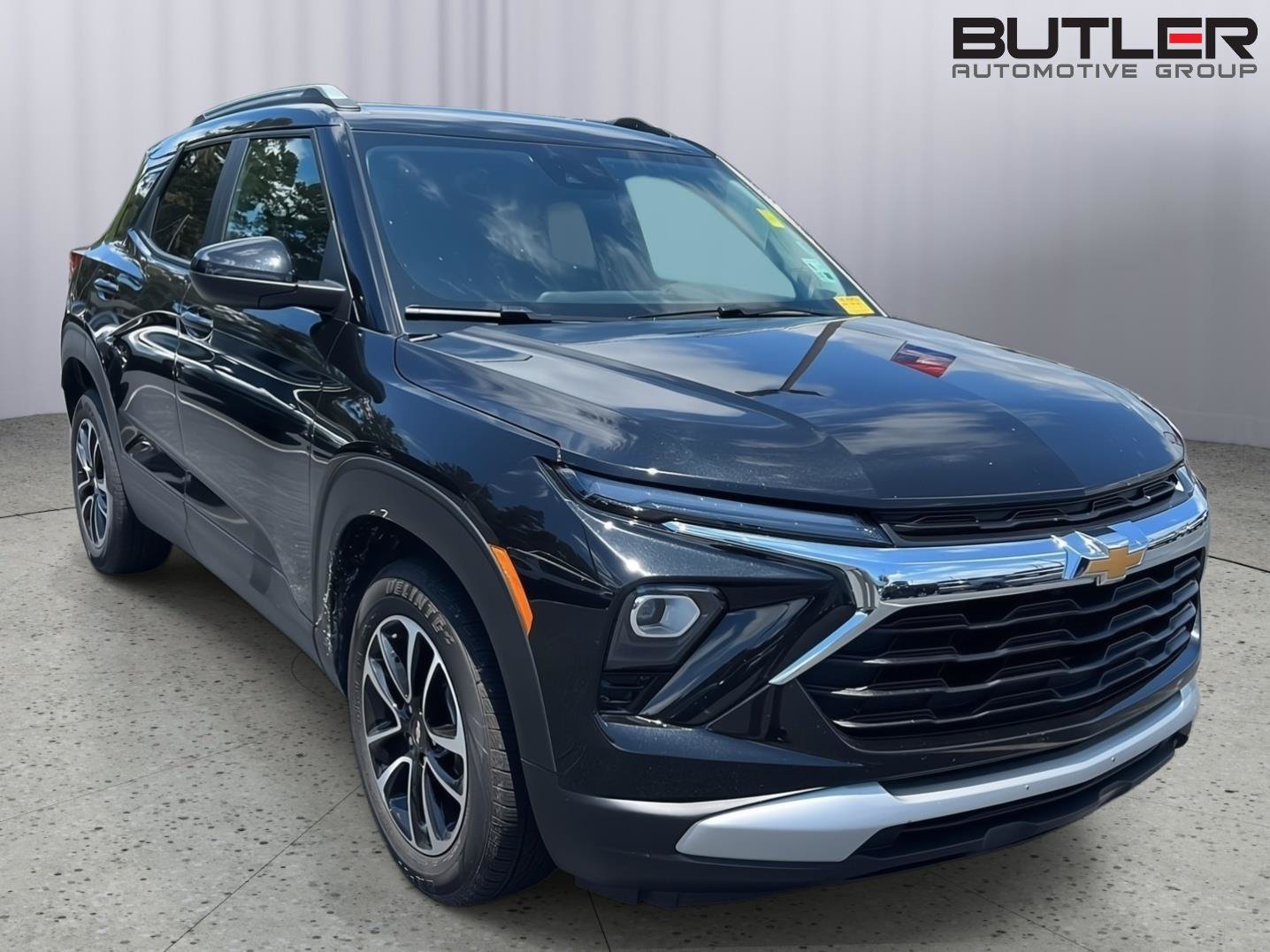 Used 2025 Chevrolet TrailBlazer LT FWD image 6
