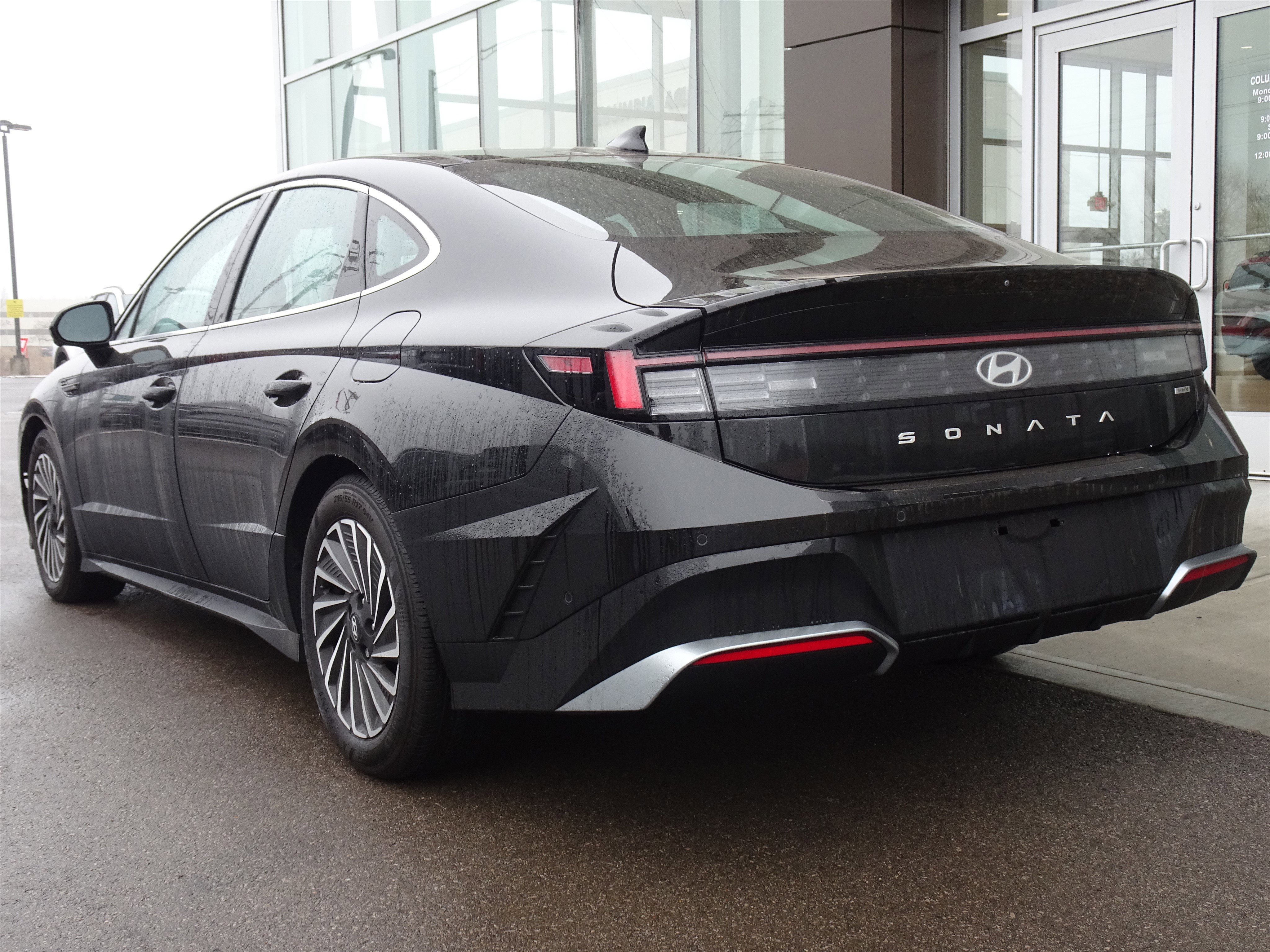 Used 2024 Hyundai Sonata Limited image 3