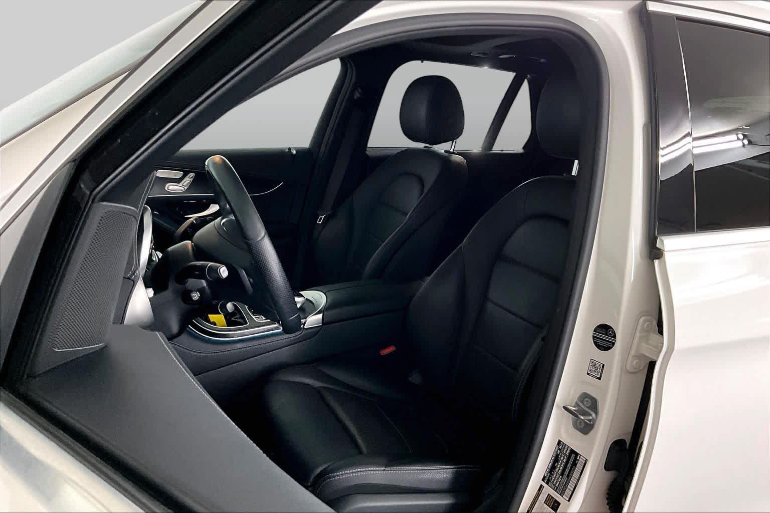 Certified 2017 Mercedes-Benz GLC 300 4MATIC image 9