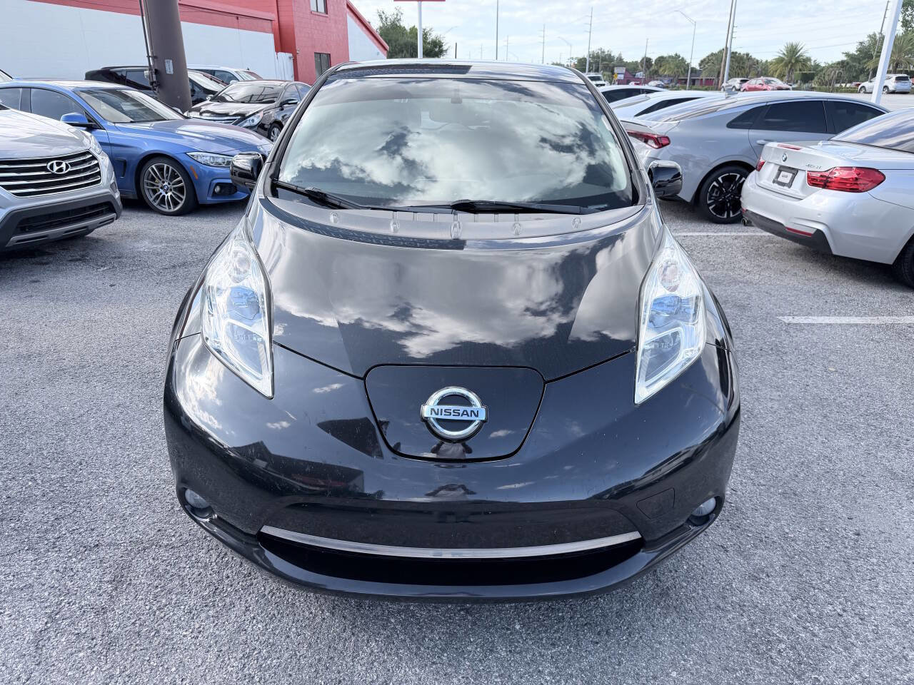 Used 2015 Nissan Leaf SL w/ Premium Package image 8
