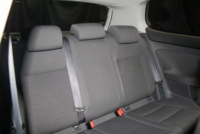 Used 2008 Volkswagen Rabbit S image 17