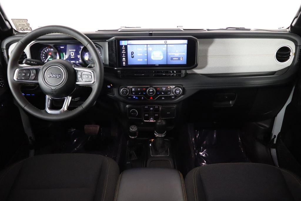 Used 2024 Jeep Wrangler Unlimited Sahara AWD/4WD image 13