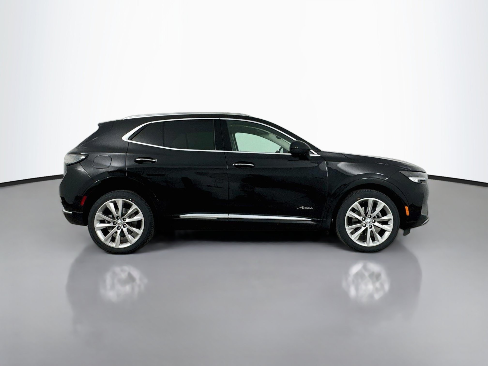 Used 2022 Buick Envision Avenir w/ Technology Package II AWD/4WD image 8
