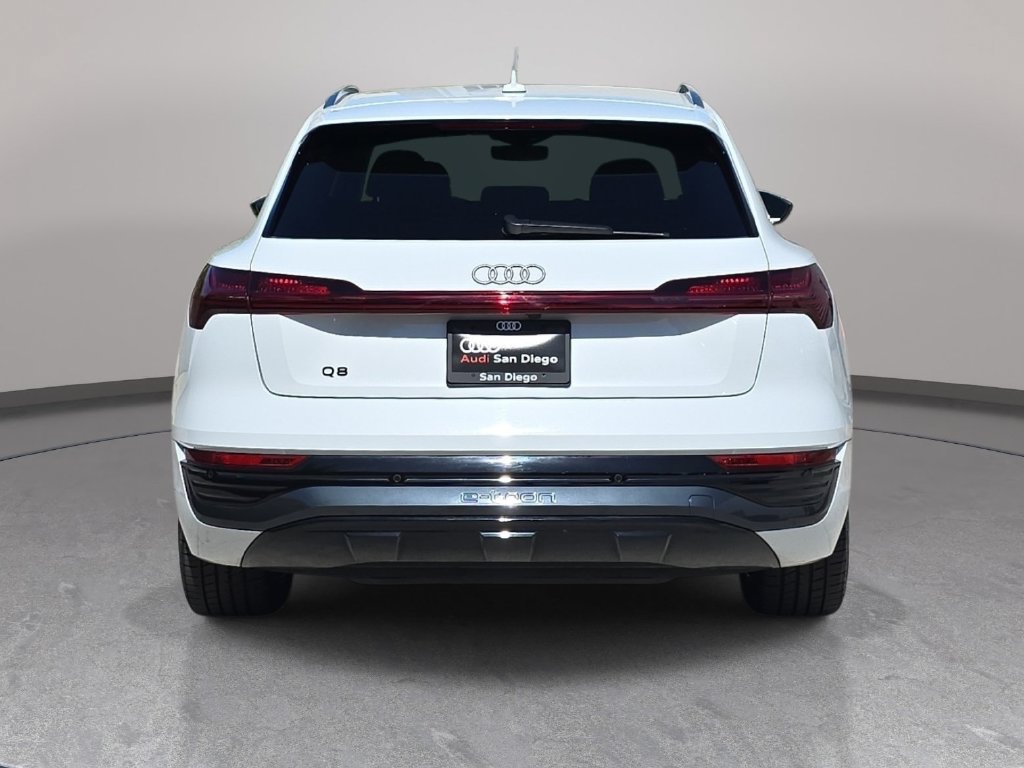 Used 2024 Audi Q8 e-tron Premium Plus w/ Premium Plus Package AWD/4WD image 7