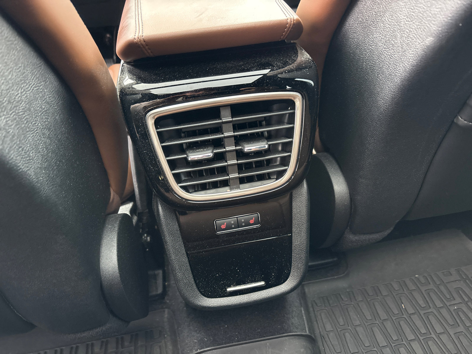 Certified 2023 Lincoln Nautilus Reserve w/ Equipment Group 201A image 32