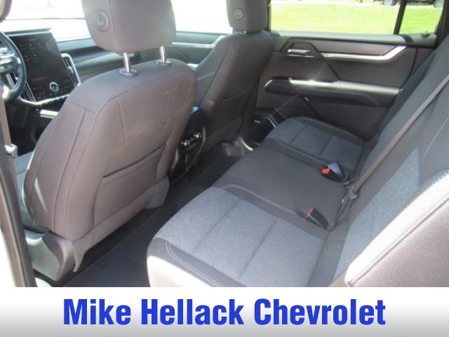 Used 2025 GMC Acadia Elevation FWD image 17