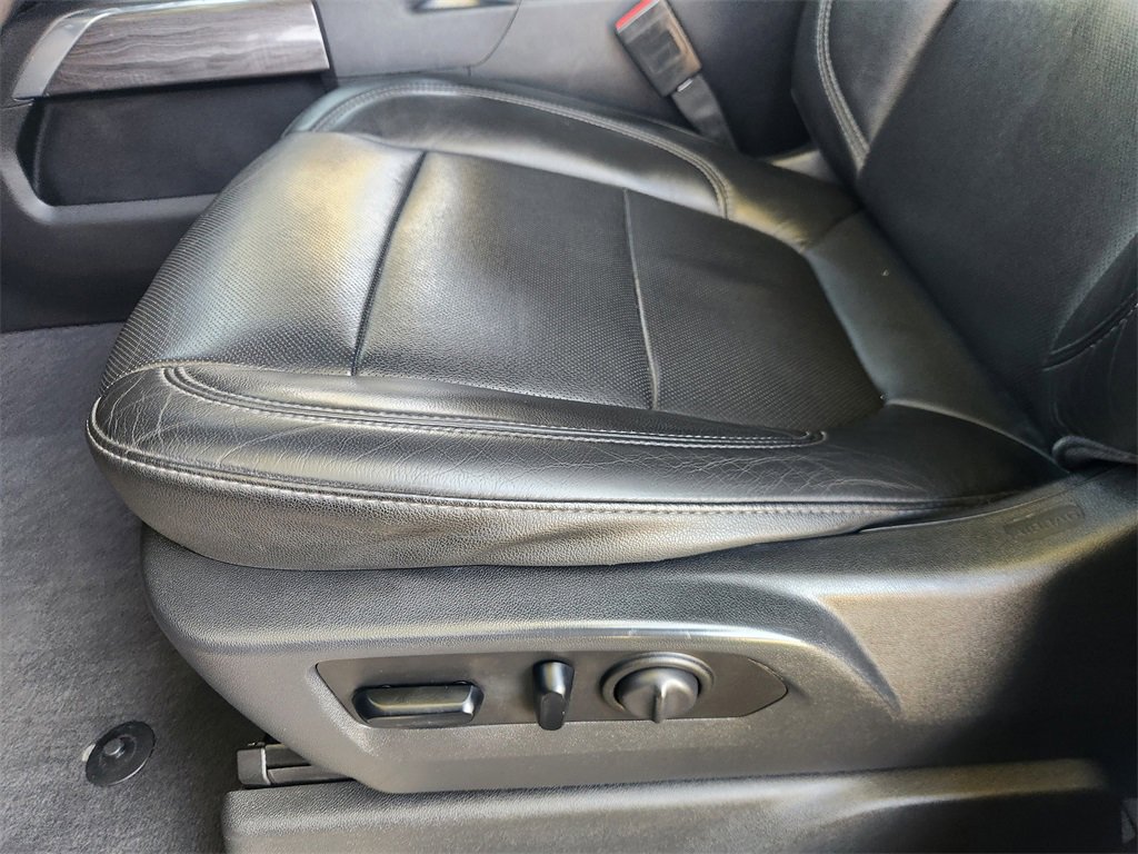 Used 2020 Chevrolet Silverado 1500 LTZ w/ LTZ Premium Package image 21