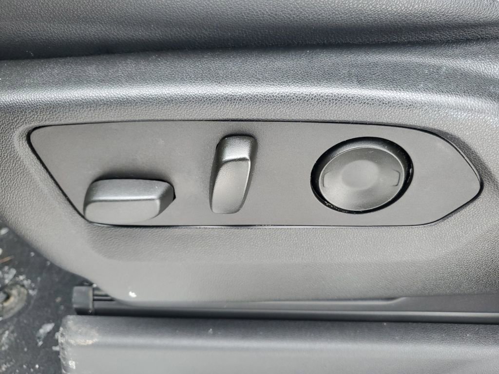 Used 2022 GMC Sierra 1500 Elevation w/ Elevation Premium Package image 28