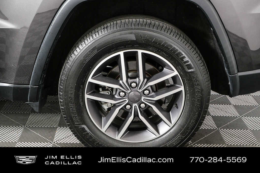 Used 2021 Jeep Grand Cherokee Limited image 38