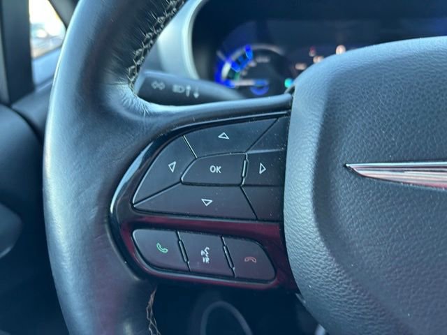 Used 2021 Chrysler Pacifica Touring-L w/ S Appearance Package image 13