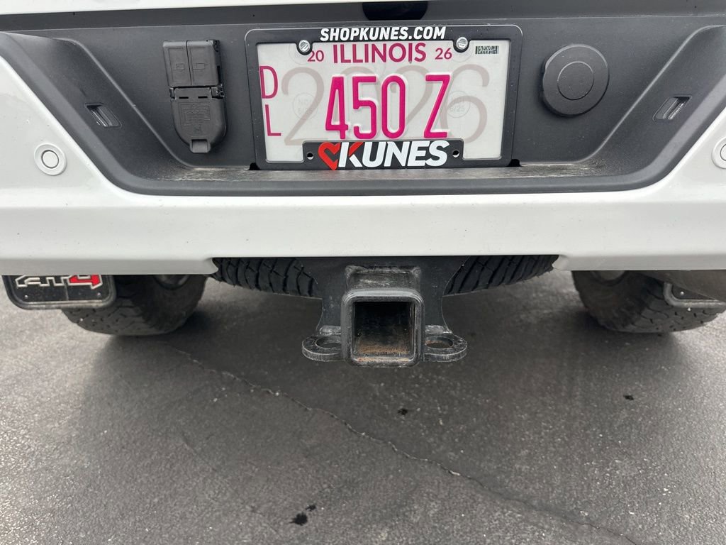 Used 2025 GMC Sierra 2500 AT4 w/ Technology Package image 15