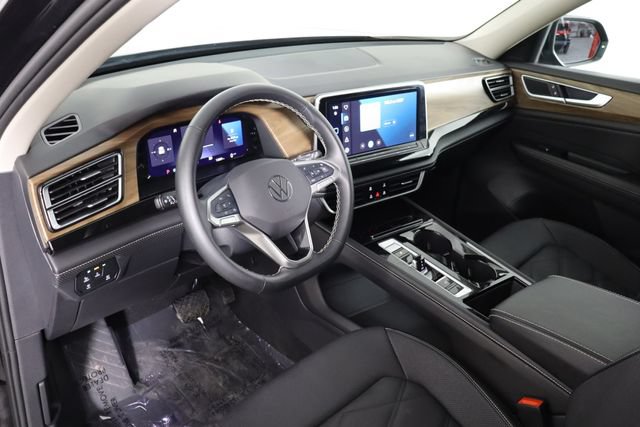 Used 2026 Volkswagen Atlas SE FWD image 27