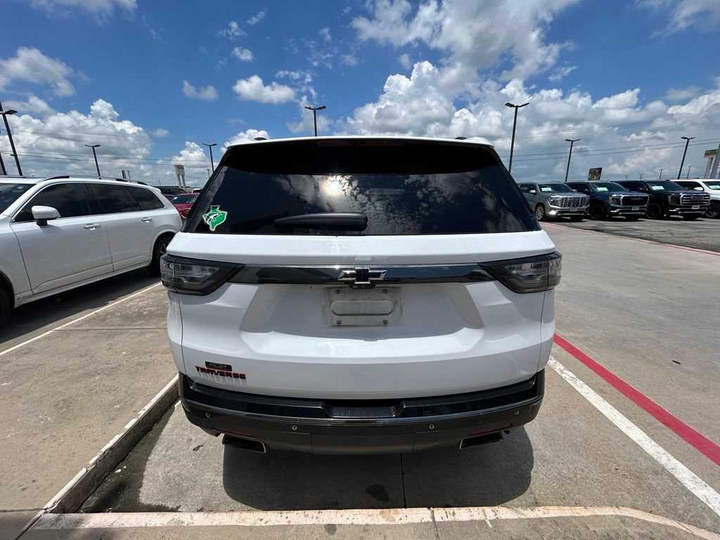 Used 2020 Chevrolet Traverse Premier w/ Redline Edition FWD image 3