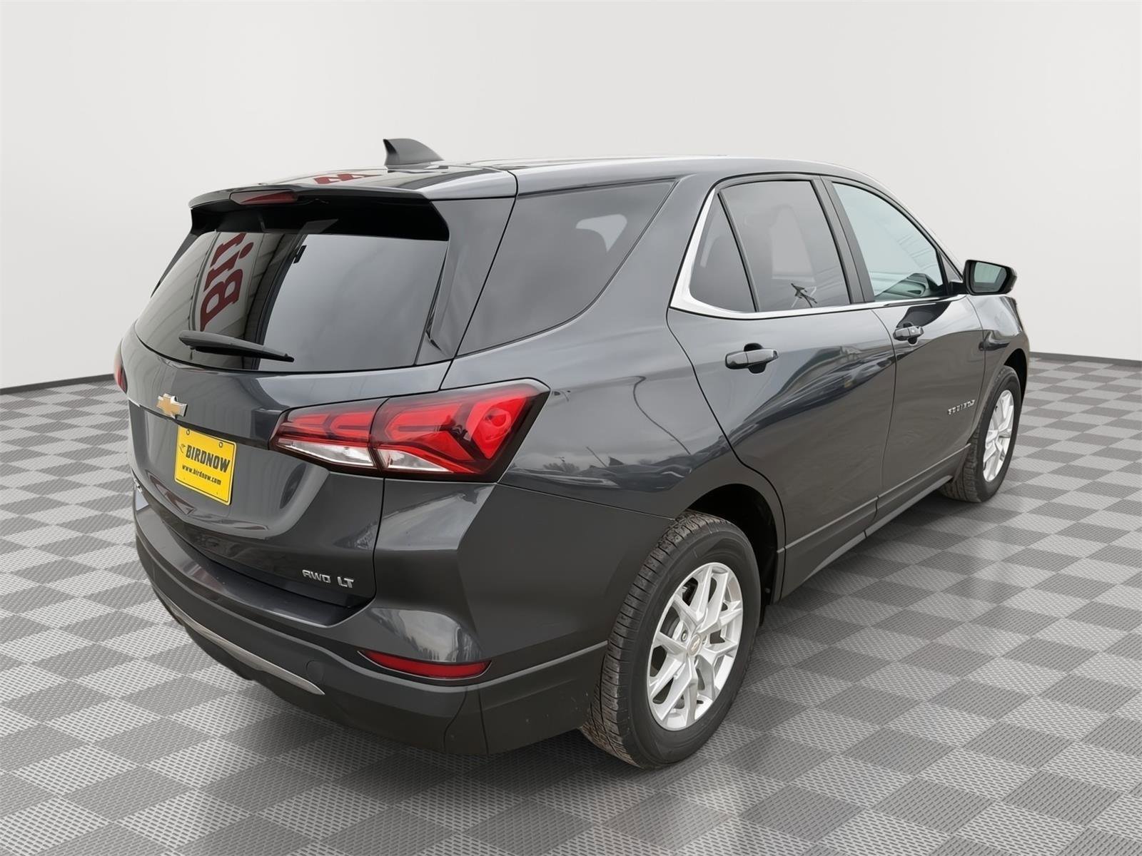 Used 2022 Chevrolet Equinox LT image 3