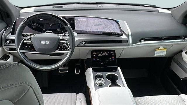 New 2026 Cadillac Vistiq Luxury w/ LPO, Floor Liner Package image 15