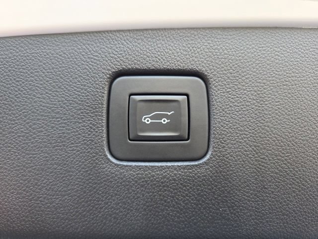 Used 2024 Buick Envista Sport Touring w/ Convenience I Package FWD image 45