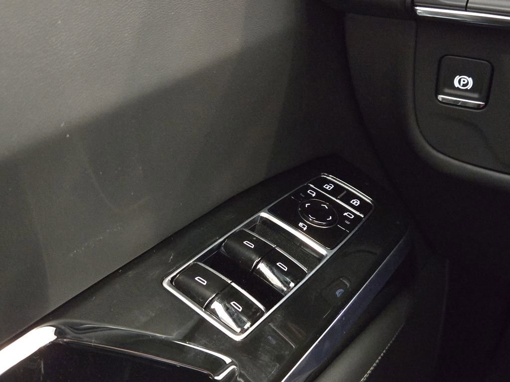 New 2026 Cadillac Escalade V image 19