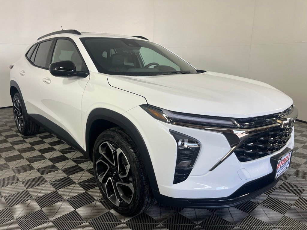 New 2026 Chevrolet Trax RS w/ Sunroof Package image 1