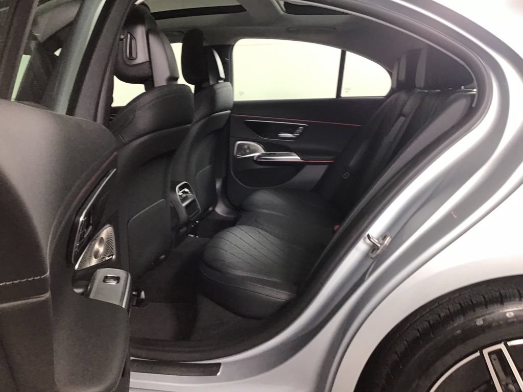 Used 2025 Mercedes-Benz E 450 4MATIC Sedan image 25