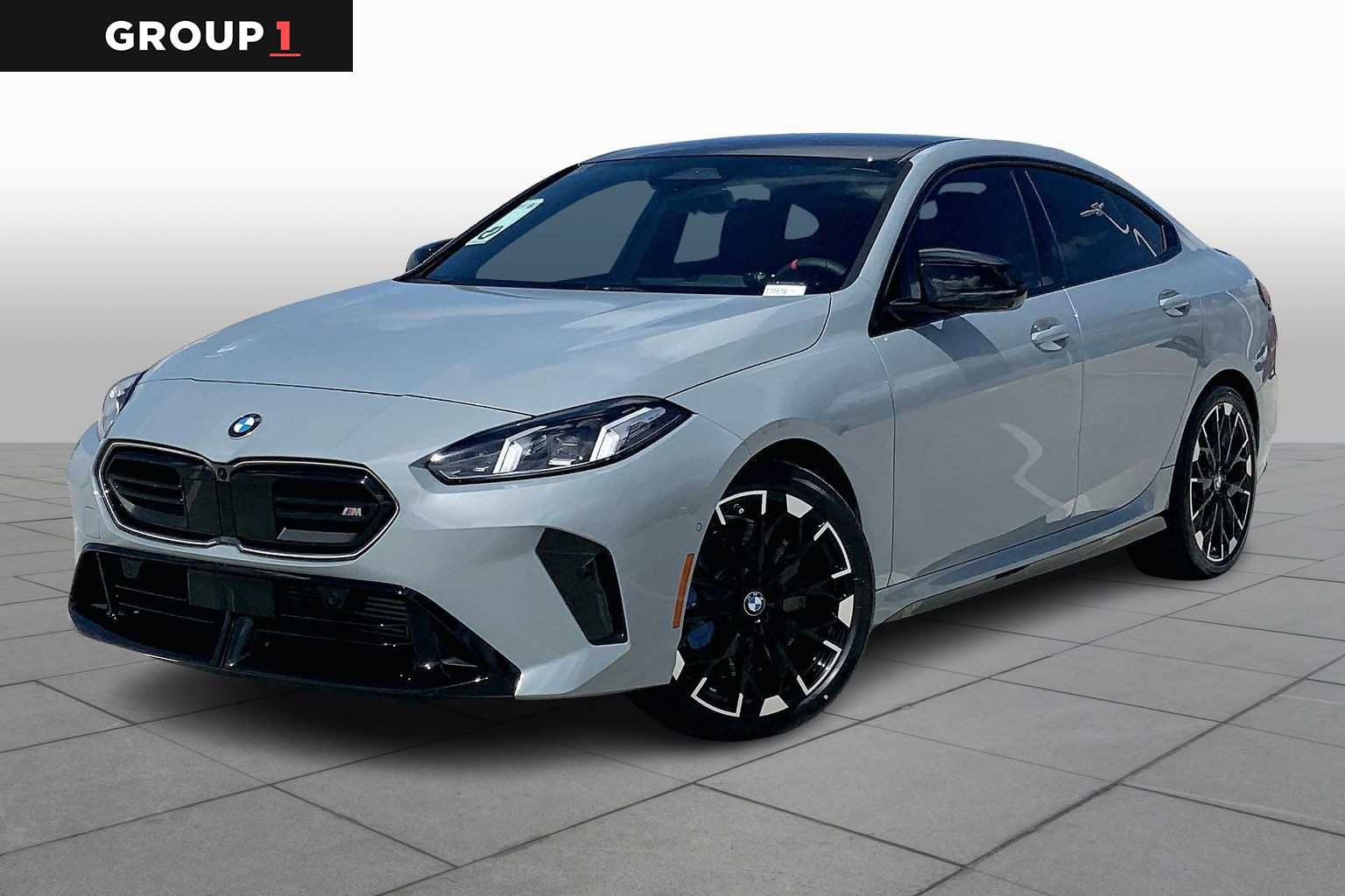 Used 2026 BMW M235i xDrive w/ Technology Package image 1