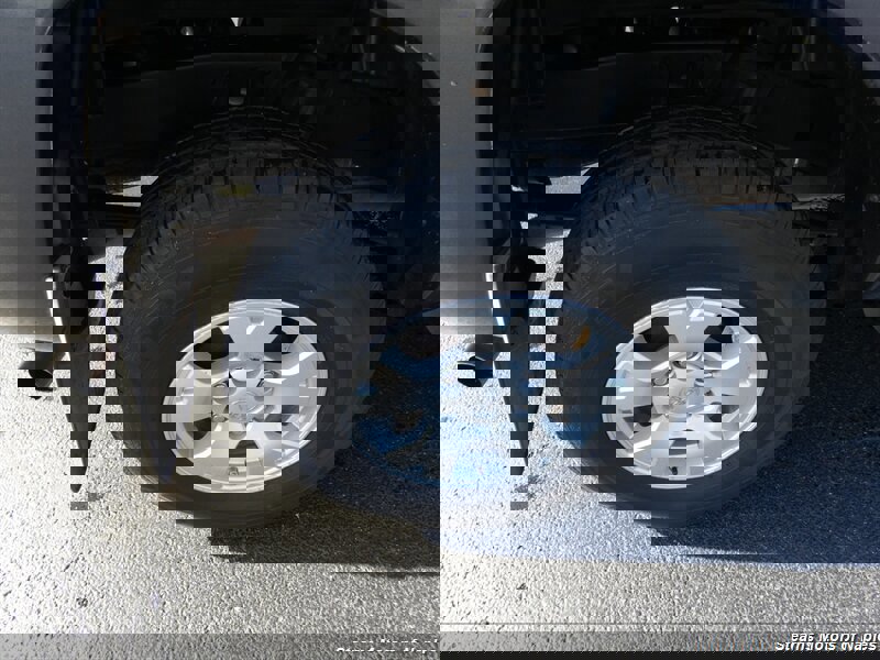 Used 2014 Toyota Tacoma PreRunner w/ SR5 Package image 16