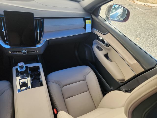 New 2026 Volvo XC90 B5 Core w/ Protection Package AWD/4WD image 12
