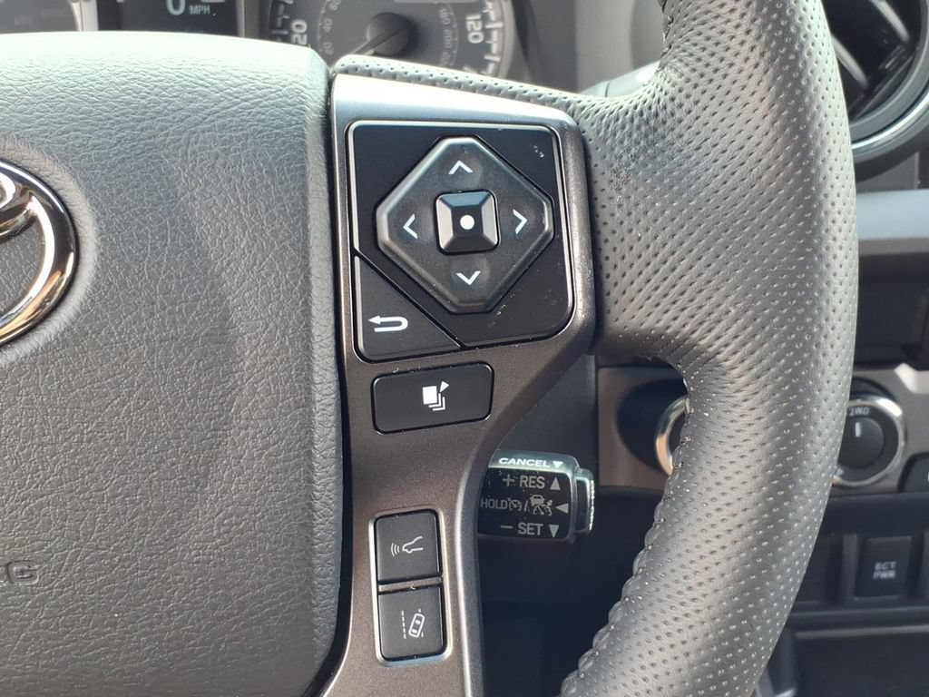 Used 2022 Toyota Tacoma TRD Sport w/ Black Out Package (TMS) AWD/4WD image 23