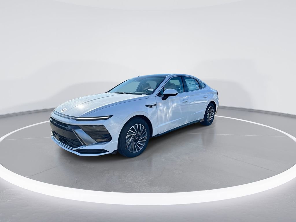 New 2025 Hyundai Sonata Limited FWD image 3