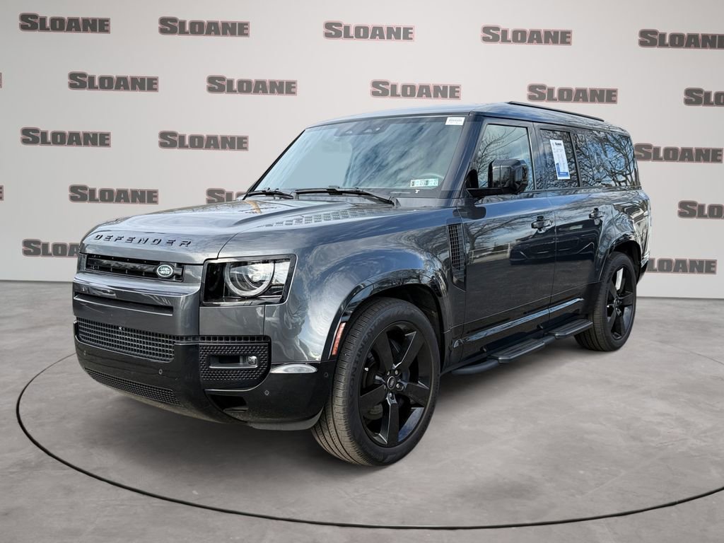 Used 2025 Land Rover Defender 130 X-Dynamic SE image 1