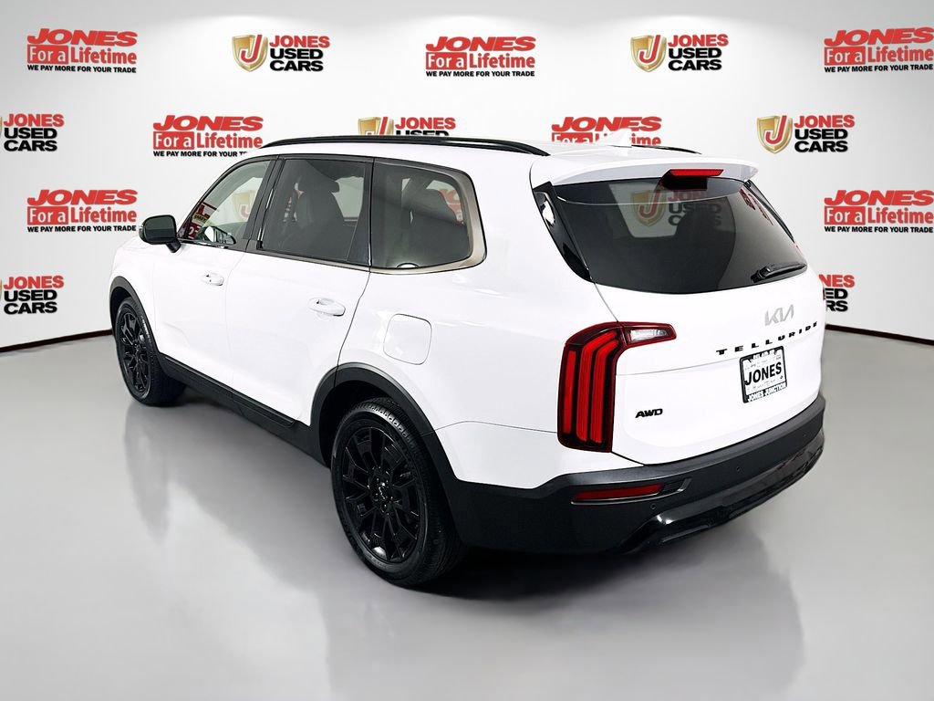 Used 2022 Kia Telluride EX w/ EX Premium Package image 2