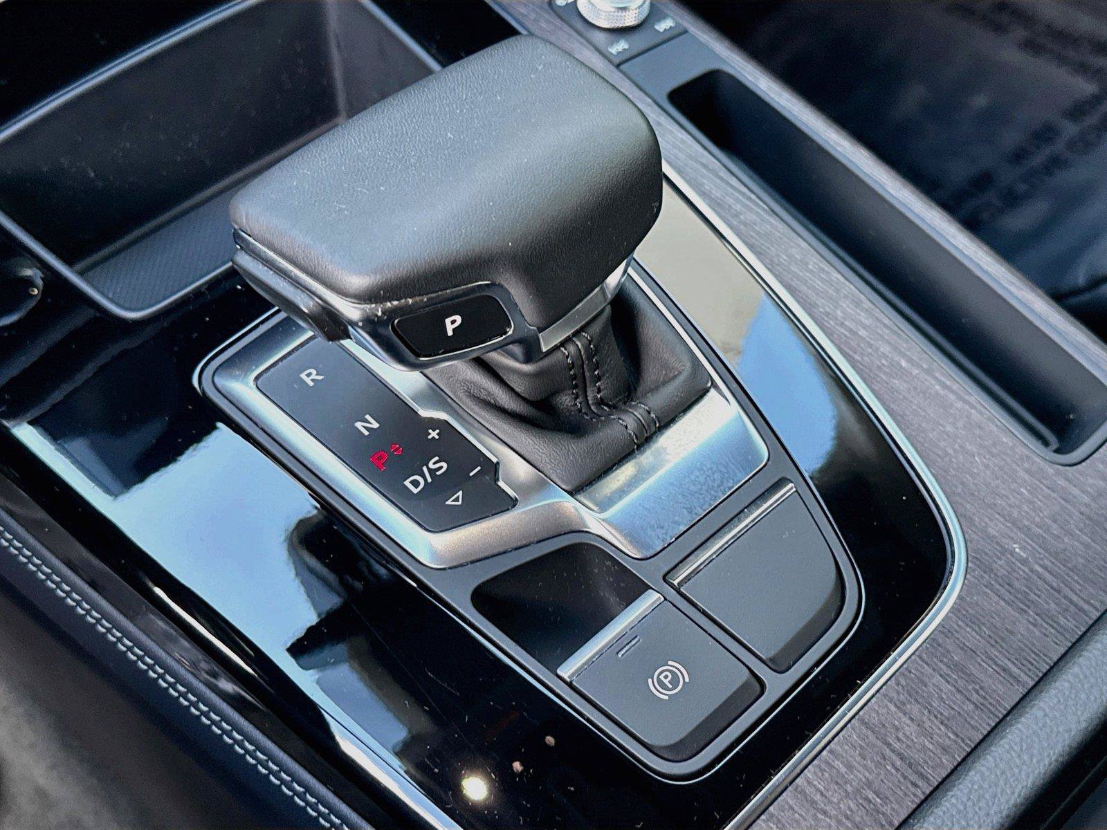 Certified 2024 Audi Q5 2.0T Premium Plus AWD/4WD image 17