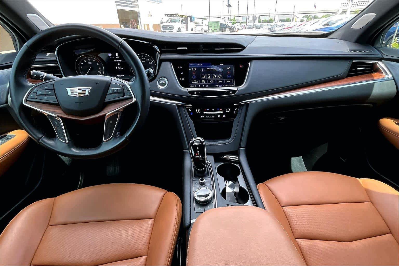 Used 2023 Cadillac XT5 Premium Luxury w/ Technology Package FWD image 15