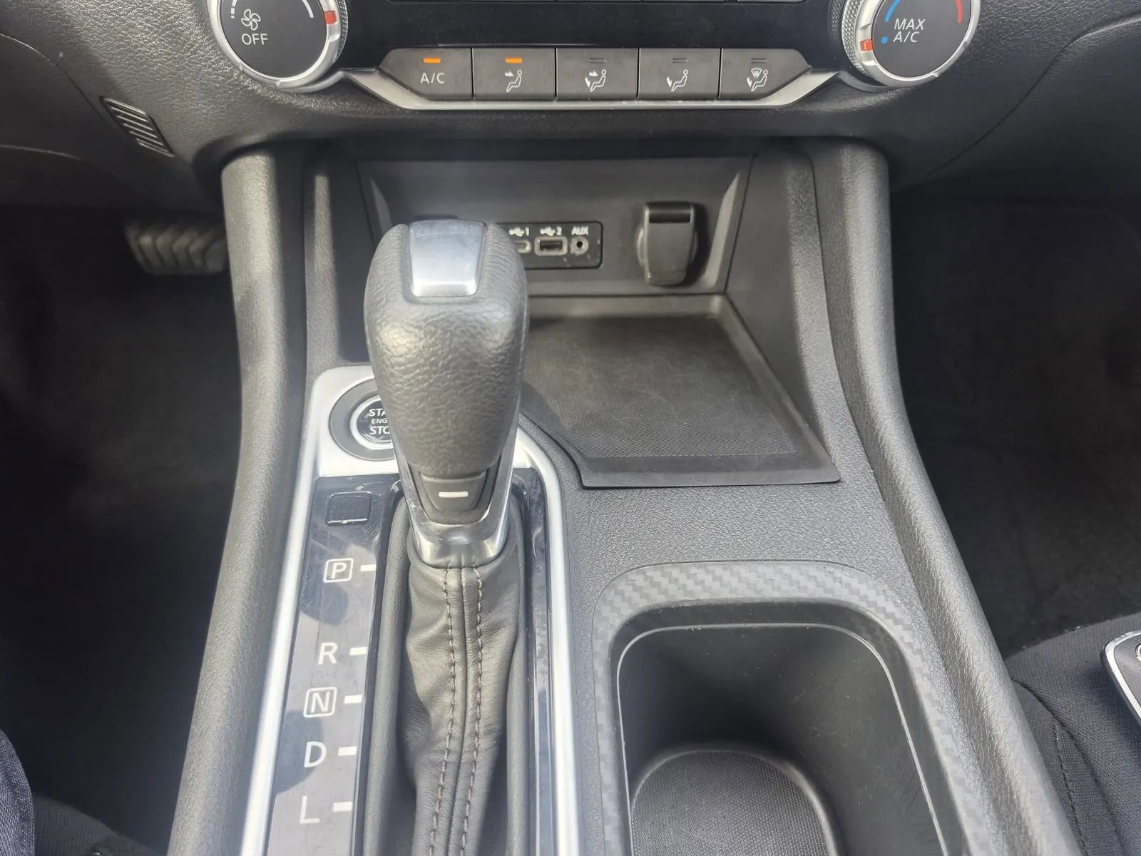Used 2024 Nissan Sentra SV FWD image 23