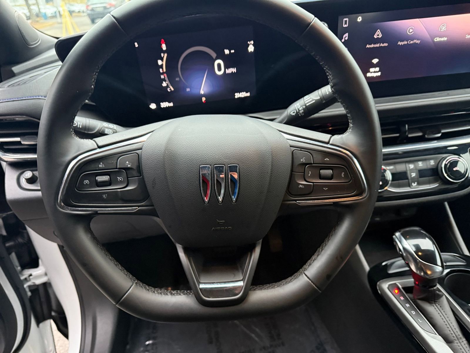 Used 2025 Buick Envista Sport Touring image 28