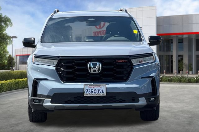 Used 2025 Honda Pilot TrailSport image 10
