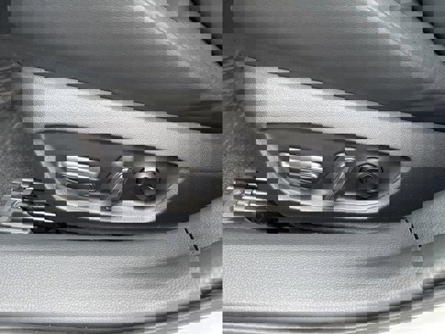 Used 2024 Toyota Prius Prime Premium image 23