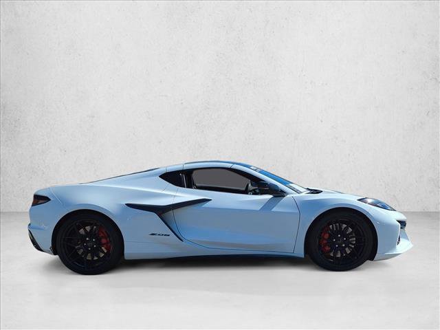 Used 2025 Chevrolet Corvette Z06 image 4