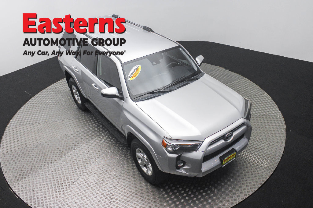 Used 2023 Toyota 4Runner SR5 AWD/4WD image 5