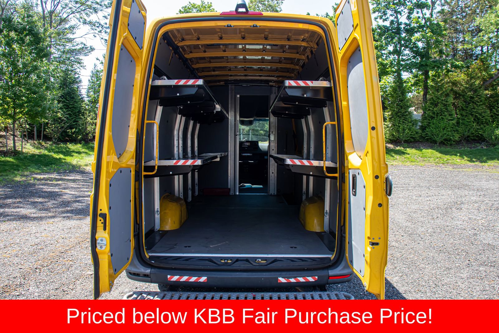 Used 2021 Mercedes-Benz Sprinter 2500 image 16