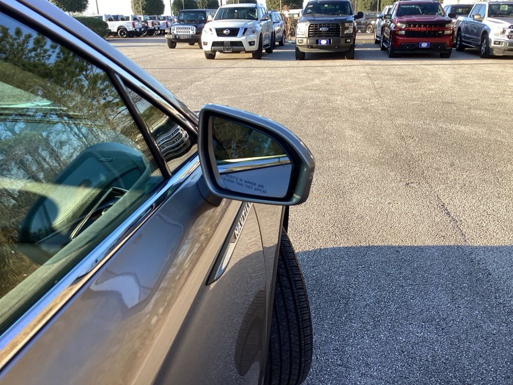 Used 2020 Lincoln Nautilus Reserve w/ Cargo Utility Package image 25