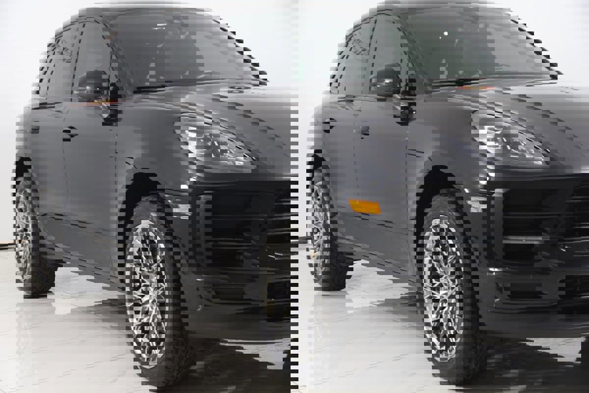 Used 2020 Porsche Macan image 44