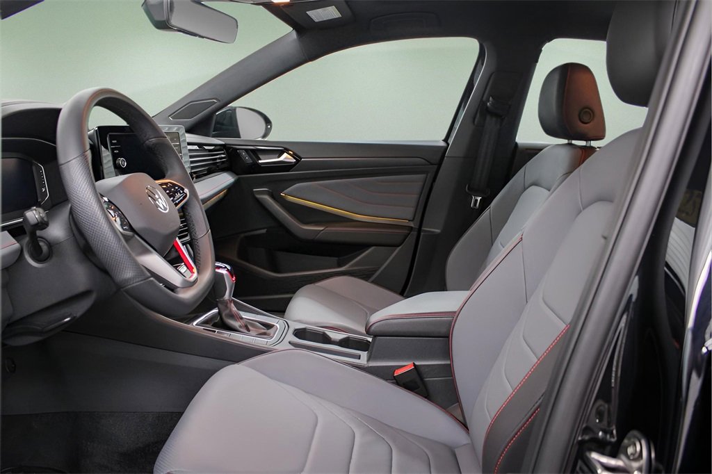 Used 2025 Volkswagen Jetta GLI Autobahn image 18