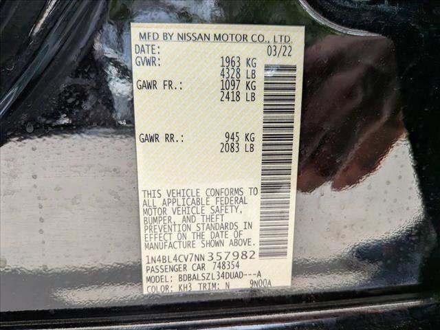 Used 2022 Nissan Altima 2.5 SR w/ Midnight Edition Package FWD image 15