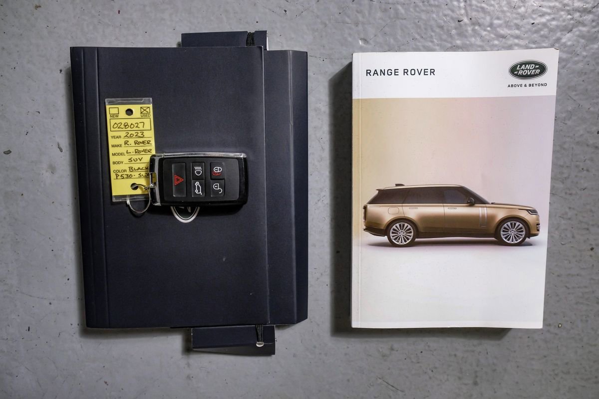 Used 2023 Land Rover Range Rover SE image 58