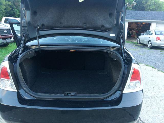 Used 2009 Ford Fusion SEL FWD image 22