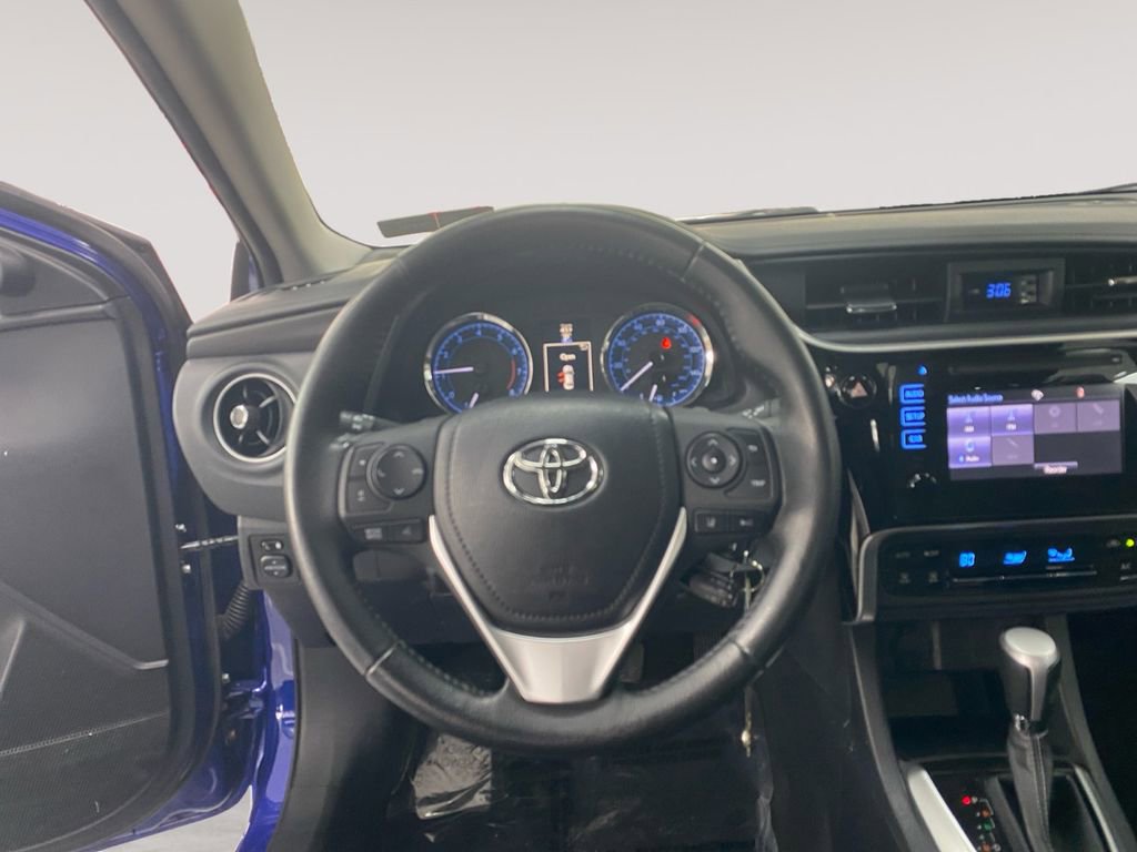 Used 2017 Toyota Corolla SE image 12