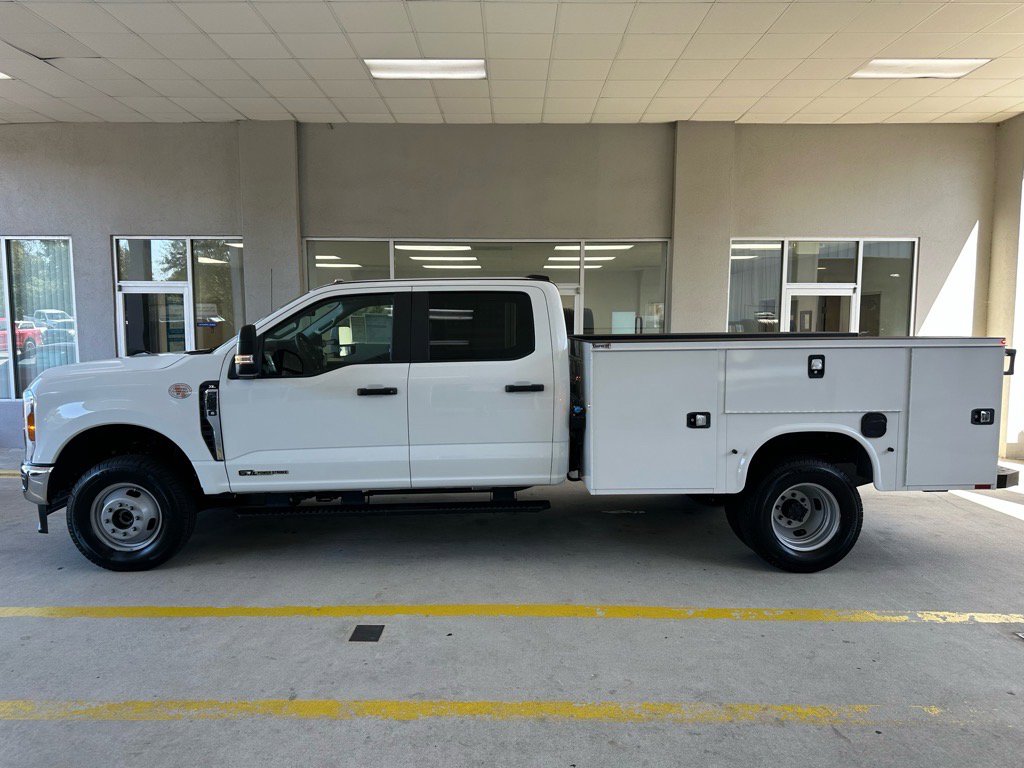 New 2026 Ford F350 XL w/ XL Chrome Package image 4