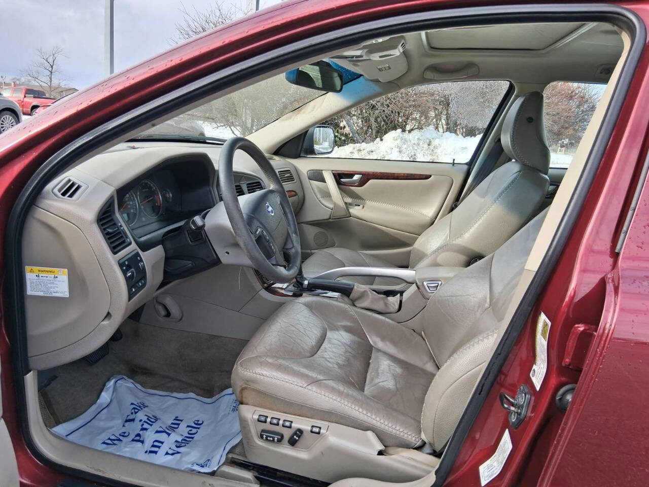 Used 2005 Volvo XC70 image 8