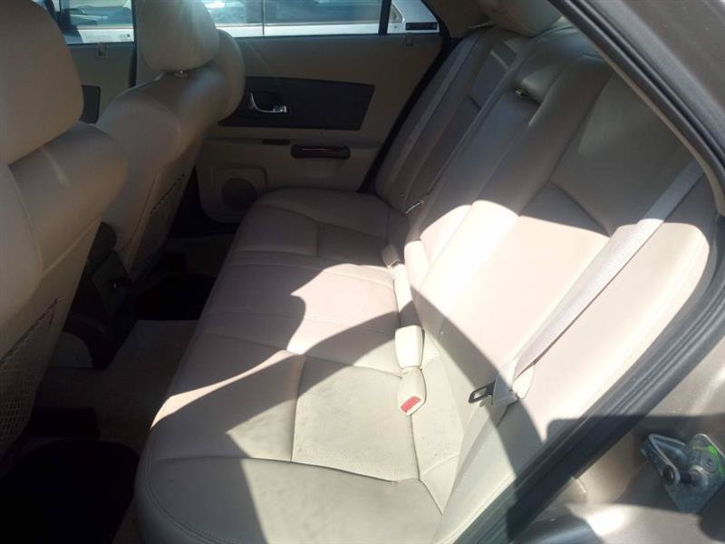 Used 2003 Cadillac CTS 3.2 w/ Preferred Equipment Group RWD image 9