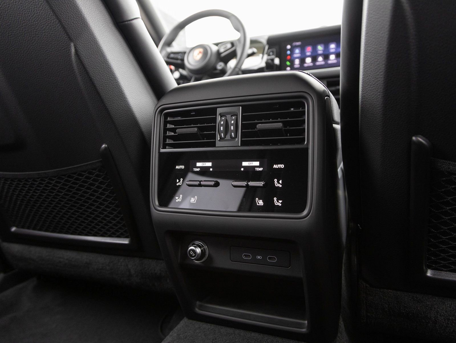 Certified 2026 Porsche Cayenne Coupe image 28